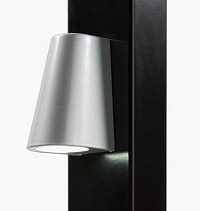 Купить Элегантное LED-освещение Locinox (Бельгия) TRICONE для ворот, цвета zilver и 9005 (черный) в Семикаракорске